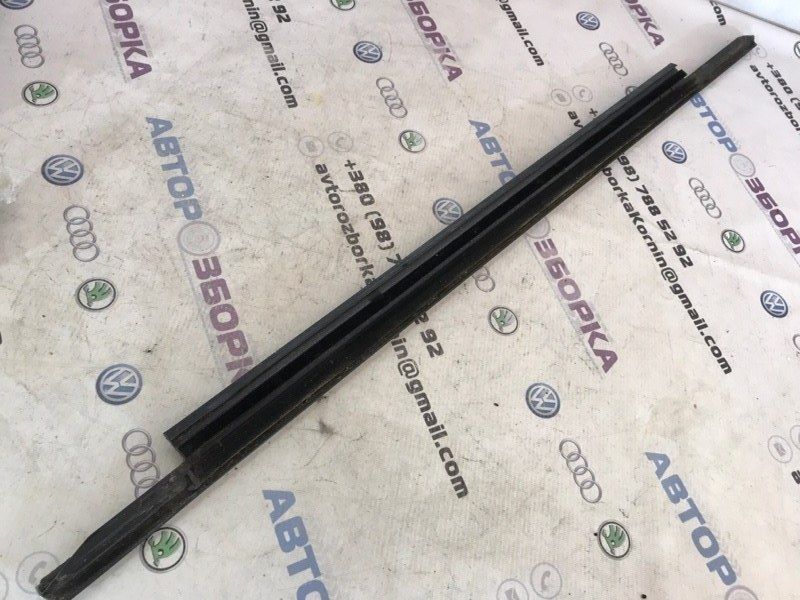 Уплотнитель двери с декоративной накладкой хром задний левый 4G08537632ZZ Audi A6 Audi A6, Audi S6