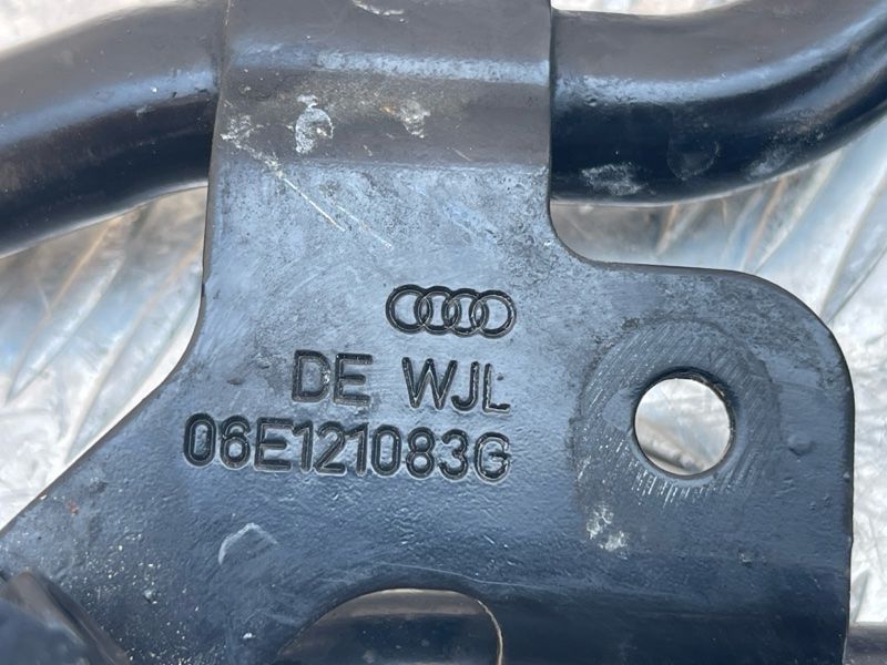 Трубопровод системы охлаждения 06E121083G Audi Q5