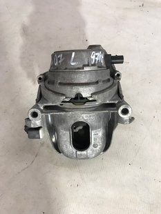 Опора / Подушка двигателя 4M0199255BP Audi Q7
