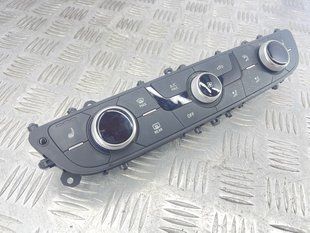 Панель керування клімат-контролем 4M0820043R Audi Q7