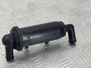 Воздушный фильтр адсорбера 8R0201232E Audi A7