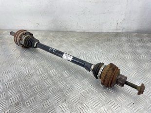 Піввісь 8R0501203C Audi A7