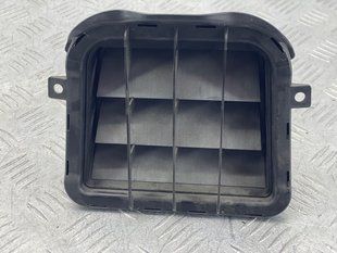 Решетка вентиляционная 8K0819161C Audi Q5