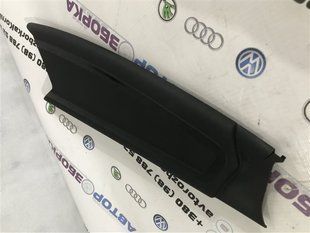 Накладка двери 4G8827686A Audi A7