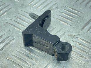 Петля дверей нижня 4M0831403A Audi Q7