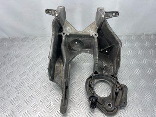 Кронштейн 31423973 Volvo XC60