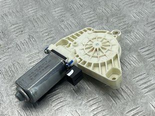 Мотор склопідйомника 5Q4959801B Audi Q5