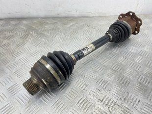Привідний вал передній 4G0407271F Audi A6 Audi A6, Audi A7, Audi A8, Audi Q5, Audi RS7, Audi S6, Audi S7, Audi S8, Audi SQ5