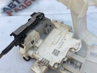 Замок задніх дверей 4G0839016A Volkswagen Touareg