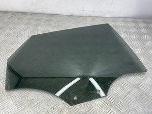 Стекло двери 8U0845206C Audi Q3