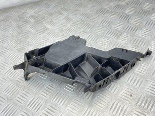 Направляющая переднего бампера 4G8807284C Audi A7