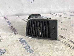 Дефлектор воздуховода приборной панели правый 39816572 Volvo XC60 Volvo XC60