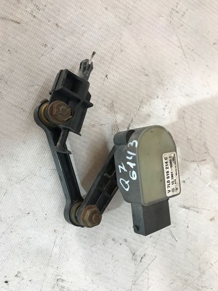 Датчик положення кузова 7L0616214C Audi Q7