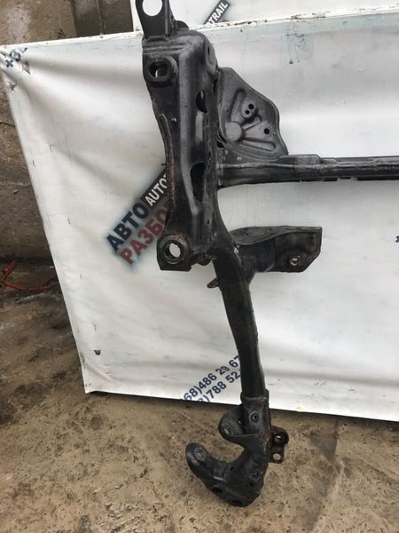 Подрамник передний 4H0399315AF Audi A8