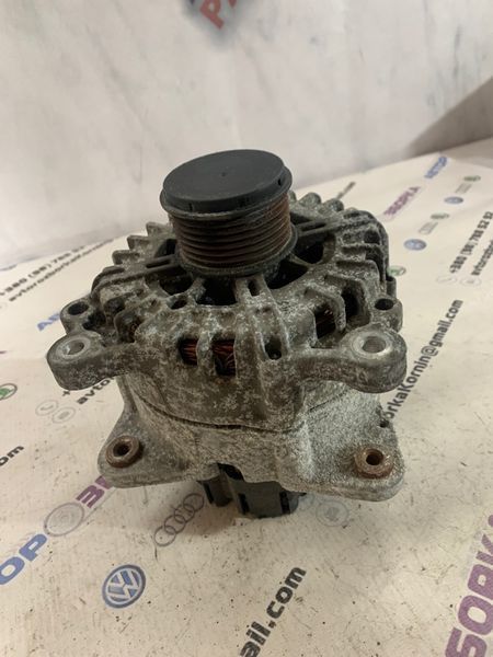 Генератор 03H903023D Volkswagen Touareg