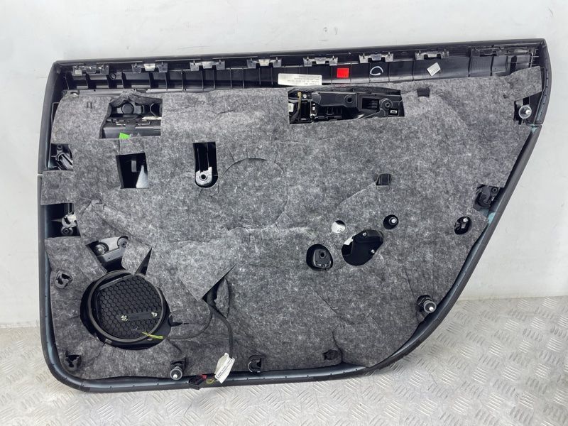 Обшивка дверей 4H4867303GWFA Audi A8