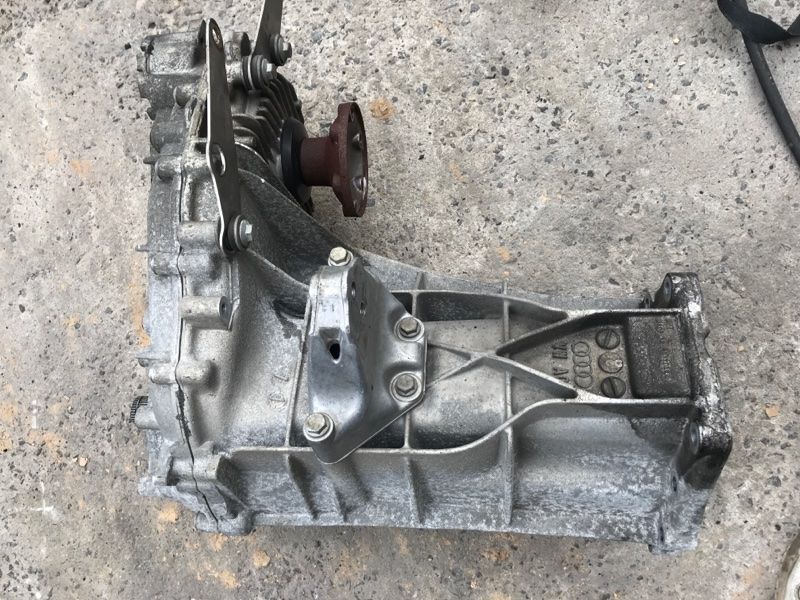Роздаткова коробка 0BU341010Q Audi Q7