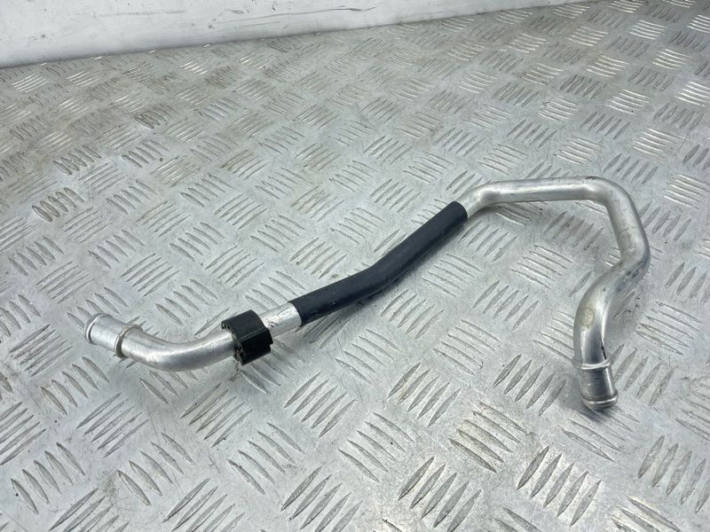 Трубопровод системы охлаждения 7P0819858B Volkswagen Touareg