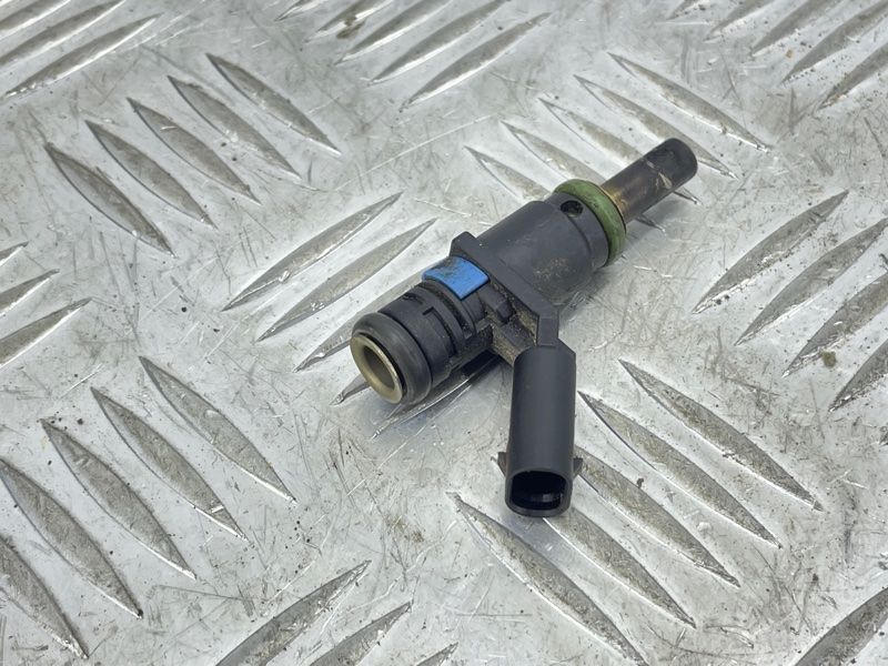 Паливна форсунка низького тиску 06E906031A Audi Q7 Audi A6, Audi A7, Audi A8, Audi Q7