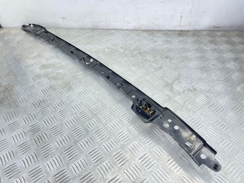 Кронштейн телевизора 31688080 Polestar 2