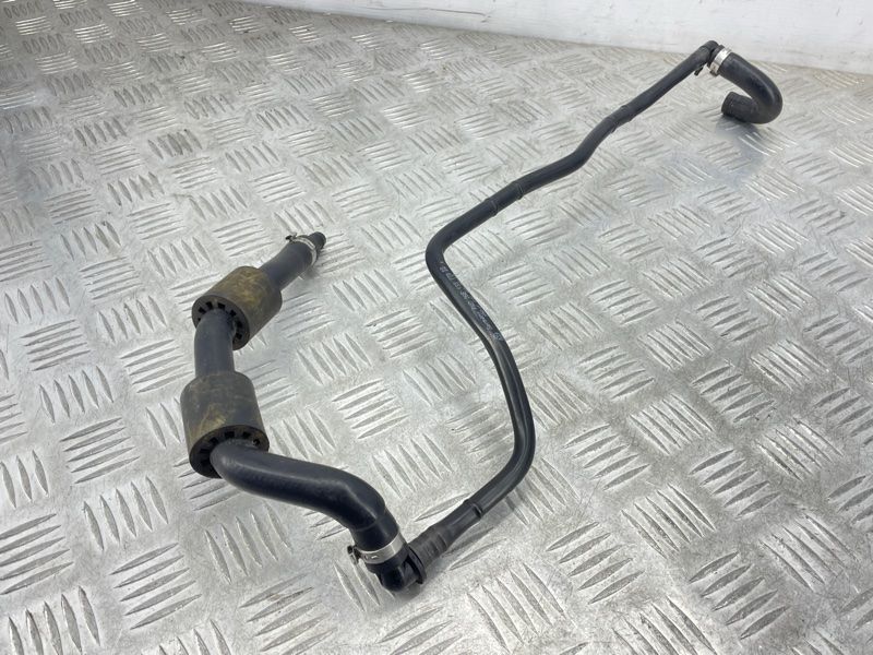 Трубка вакуумная 06E133773DD Audi A4