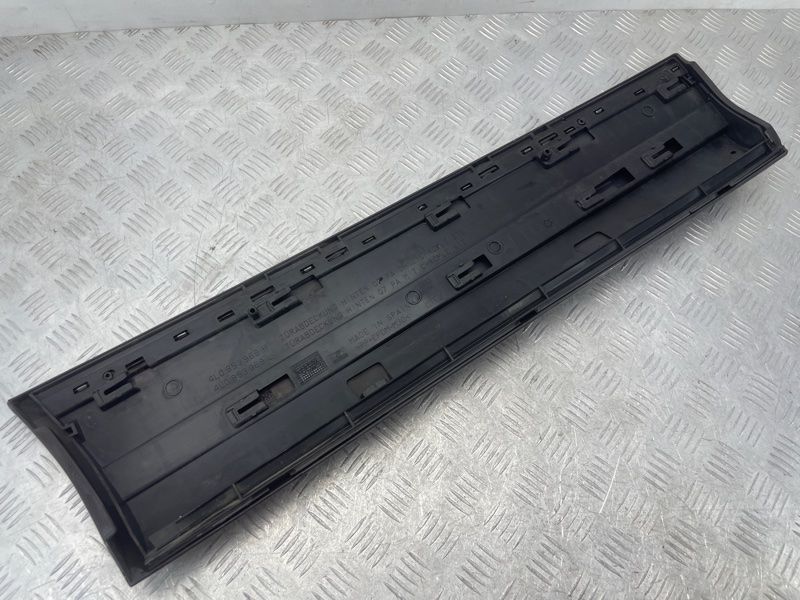 Накладка дверей 4L0853969Q Audi Q7