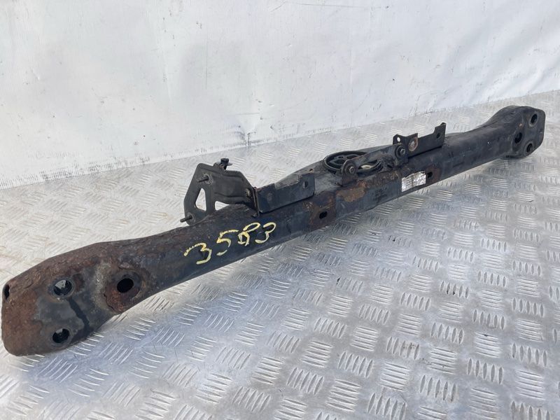 Кронштейн Коробки АКПП / Траверса / Опора 7P0399225D Audi Q7