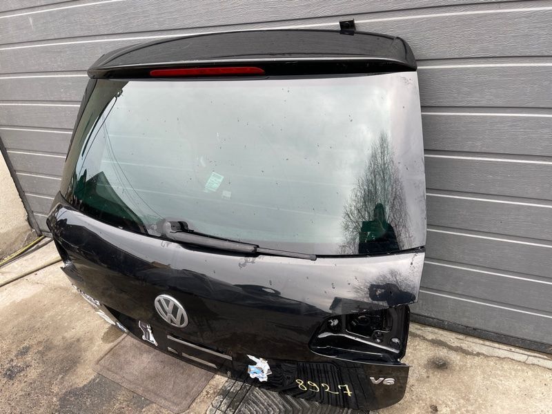 Кришка багажника 7P6827025B Volkswagen Touareg