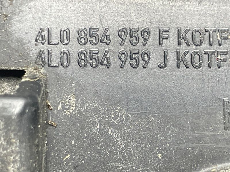 Накладка крила 4L0854959J Audi Q7