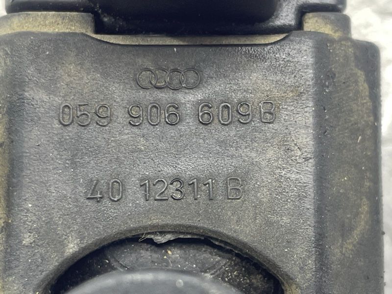 Клапан вакууму 059906627L Volkswagen Touareg