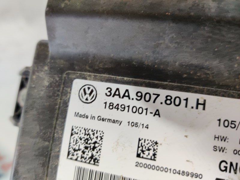 Блок керування стоянковим гальмом 3AA907801H Volkswagen Tiguan