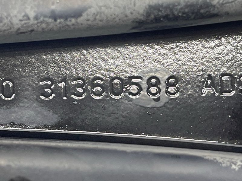 Рычаг задней подвески поперечный нижний 31360588 Volvo XC90