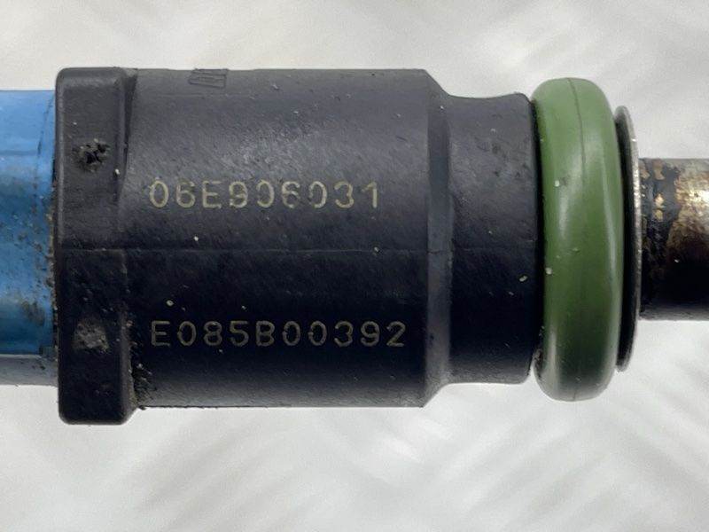 Паливна форсунка низького тиску 06E906031 Audi Q7 Audi A6, Audi A7, Audi A8, Audi Q7