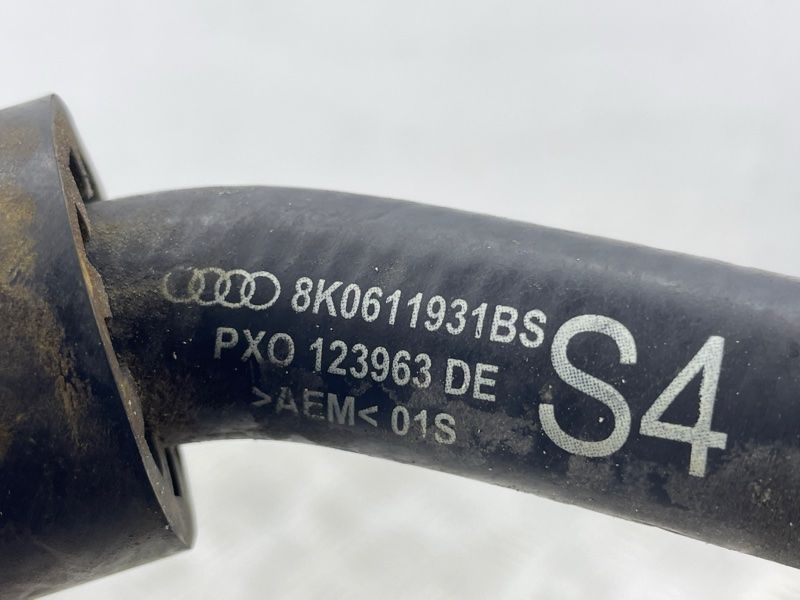 Трубка вакуумная 06E133773DD Audi A4