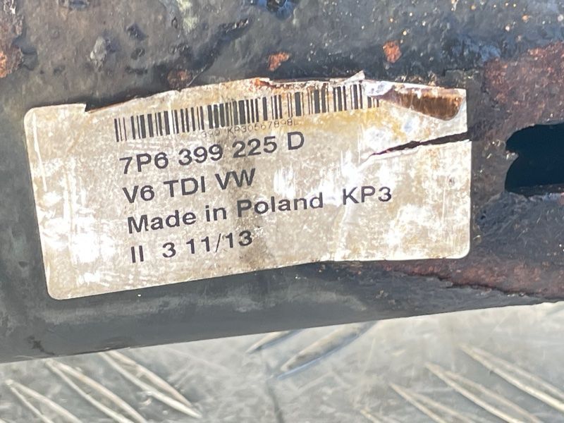 Кронштейн Коробки АКПП / Траверса / Опора 7P0399225D Audi Q7