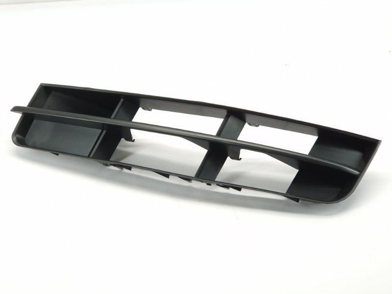Решітка бампера 4L0807681B01C Audi Q7