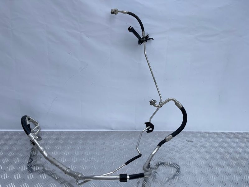 Трубка кондиціонера 7P1820741BG Volkswagen Touareg