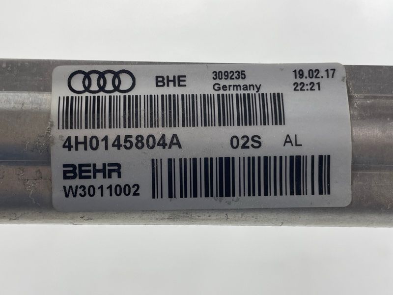 Радіатор інтеркулера 4H0145804A Audi A8