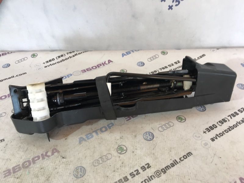 Домкрат 4G0011031F Audi A7