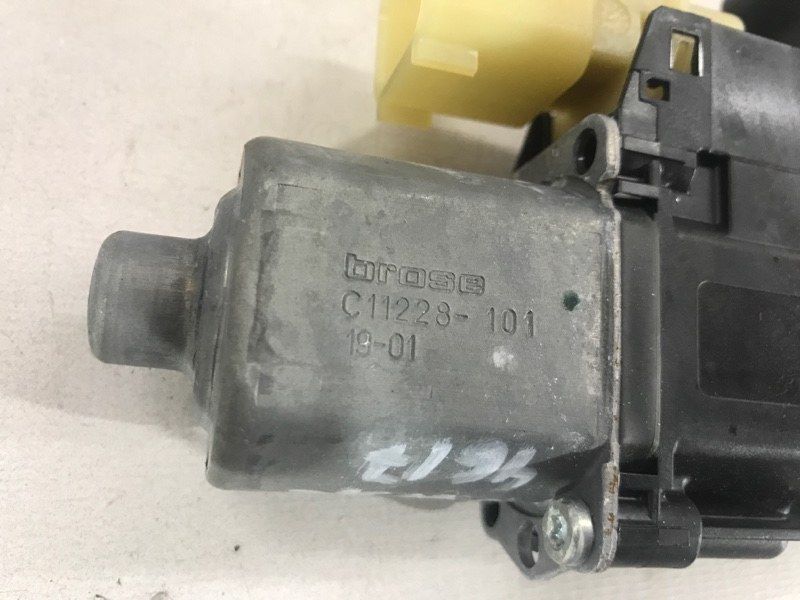 Мотор склопідйомника C11228101 Ford Fusion
