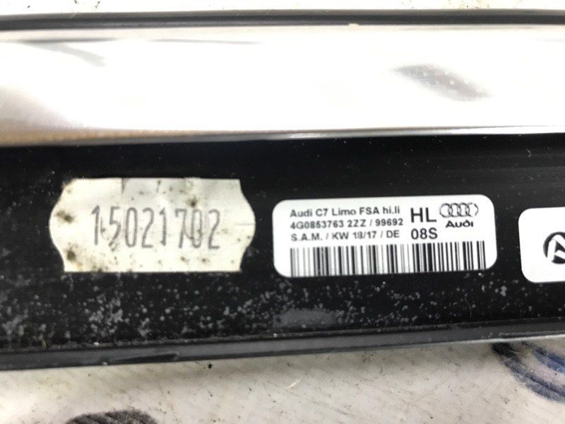 Уплотнитель двери с декоративной накладкой хром задний левый 4G08537632ZZ Audi A6 Audi A6, Audi S6