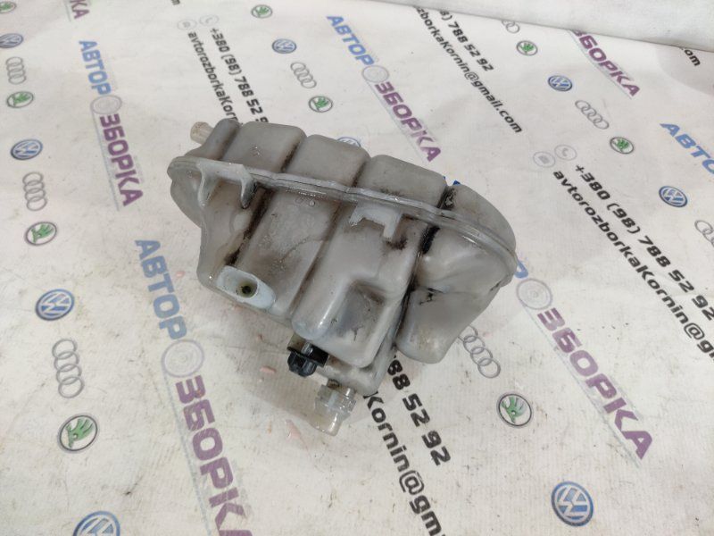 Розширювальний бачок 4G0121403G Audi A6 Audi A6, Audi A7, Audi RS7, Audi S6, Audi S7