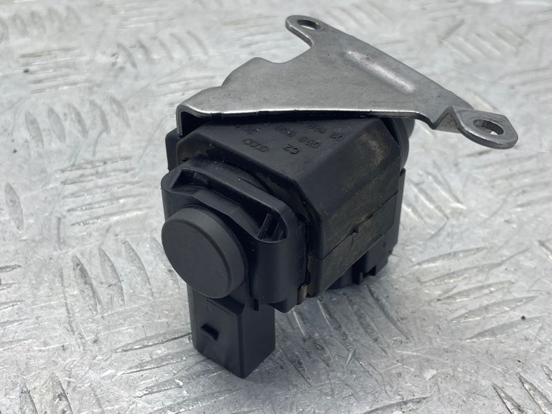 Клапан вакууму 059906627L Volkswagen Touareg