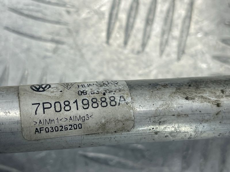 Трубка кондиціонера 7P0819888A Volkswagen Touareg