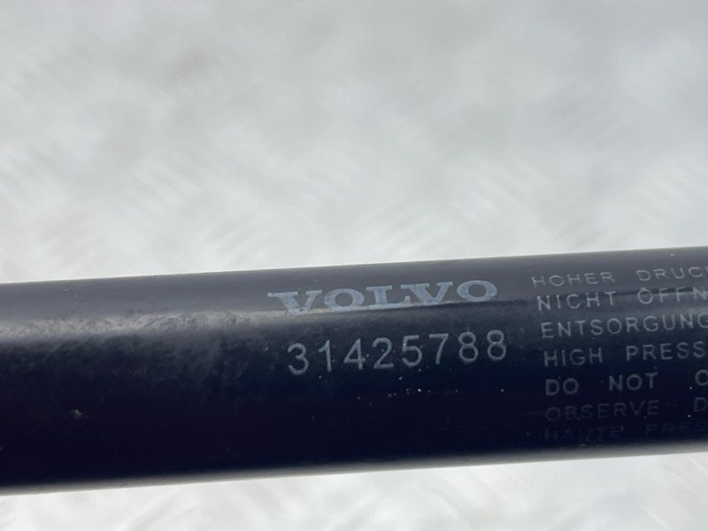 Газовий упор капота 31425788 Volvo XC90