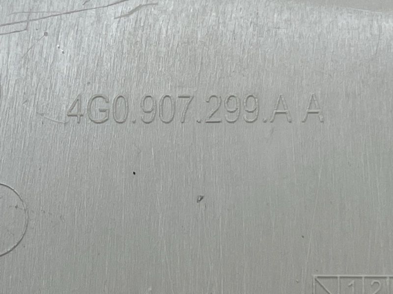 Накладка дзеркала заднього виду 4G0907299AA Audi A6
