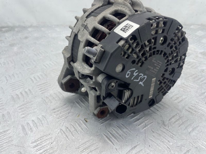 Генератор 31489212 Volvo XC60