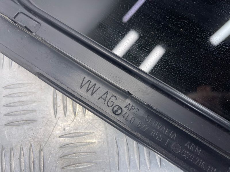 Скляна панель панорами передня 4L0877055E Audi Q7 Audi Q7