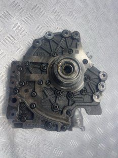 Масляный насос 9L8P7P094BB Ford Fusion