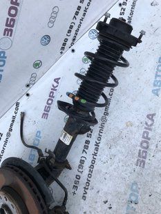 Стійка амортизатора в зборі з пружиною 5C0413031T Volkswagen Beetle